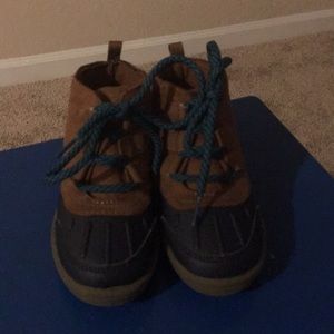 Toddler boys Oshkosh rain boots